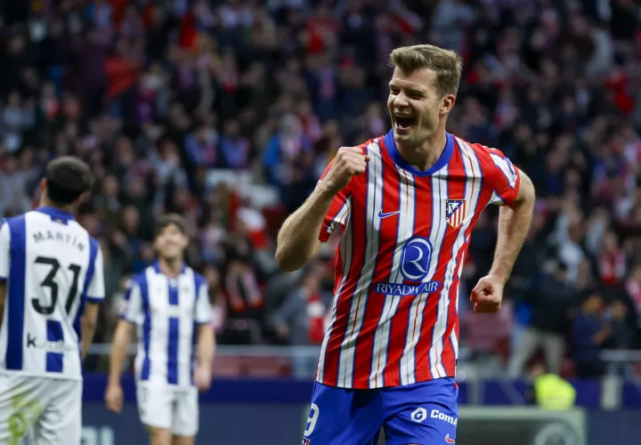 El delantero del Atlético de Madrid Alexander Sørloth celebra uno de sus tres goles. /Foto: EFE