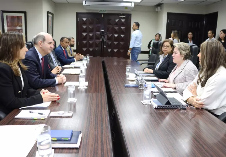 Órgano Judicial presenta sus necesidades económicas al MEF.