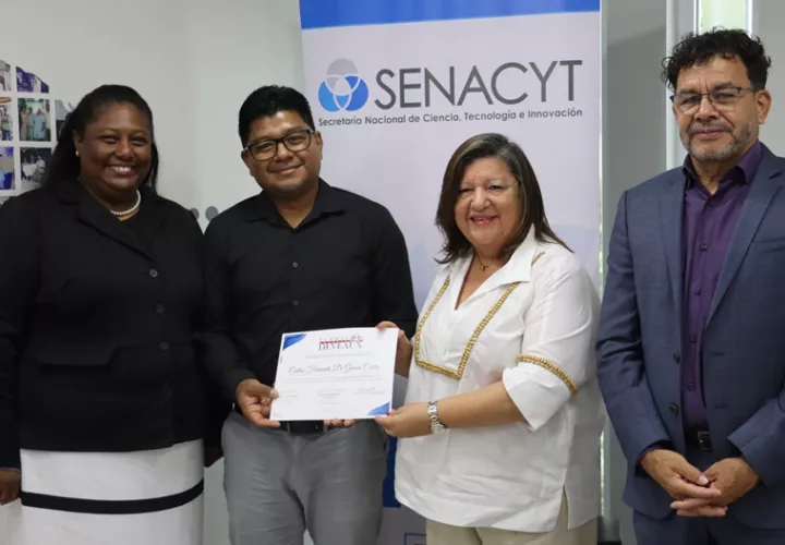 Docentes panameños ganadores de la Beca Dra. Marcelle Willock fortalecerán sus capacidades académicas en el extranjero. Foto: Cortesía