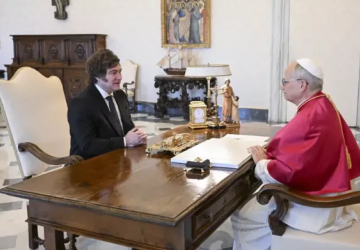 El Papa León XIV recibió en audiencia este sábado al presidente de Argentina, Javier Milei. Foto: EFE