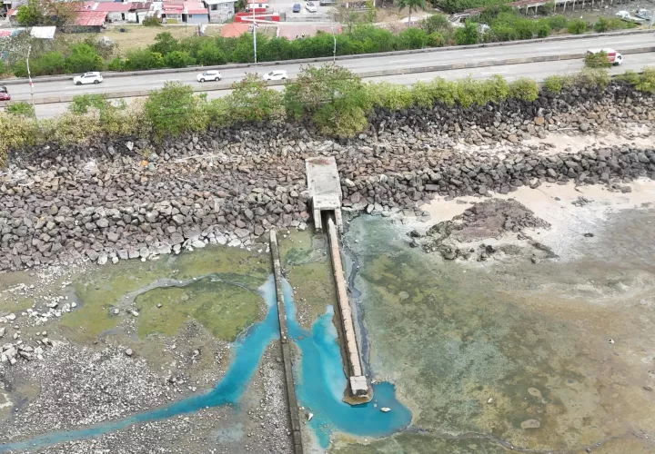 Contaminación directa a la Bahía de Panamá.