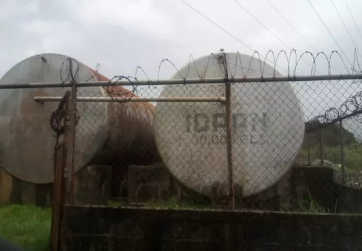 Tanques de almacenamiento en corregimiento Omar Torrijos.