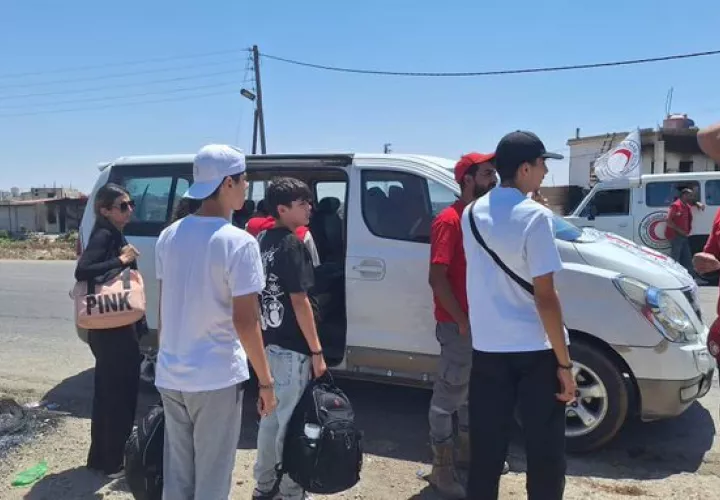 A eso de las 5:45 de la tarde debe estar en suelo panameño.