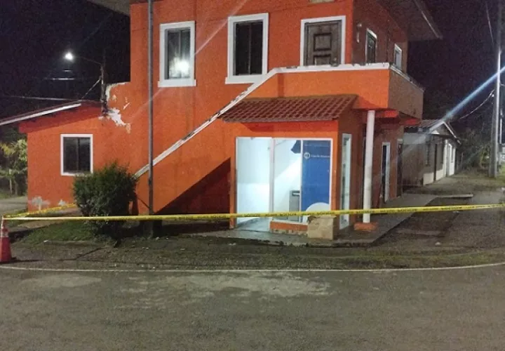 Los delincuentes aprovecharon la soledad de la noche para cometer su fechoría.  /  Foto: Diómedes Sánchez