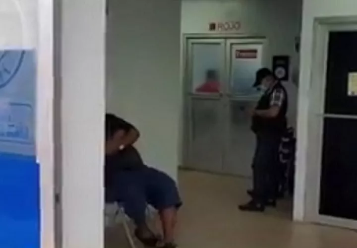 La víctima tuvo que ser trasladada a la Policlínica de Sabanitas para recibir atención mpedica. Foto: Diómedes Sánchez