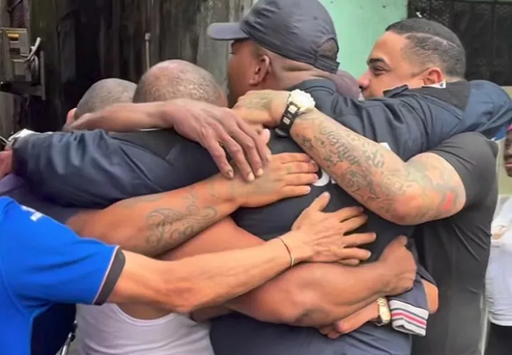 Utilizan la palabra de Dios  como herramienta de cambio.  Foto: Diómedes Sánchez