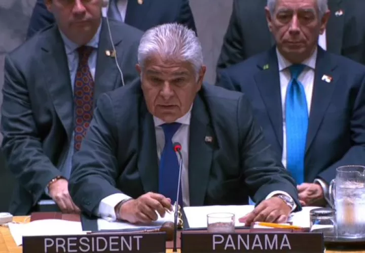 Mulino oficializa apertura de la sesión.