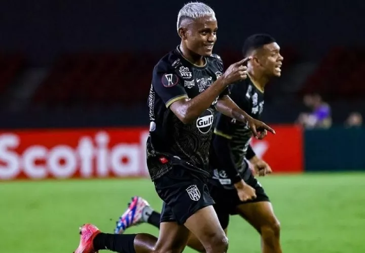 Ángel Caicedo anotó el gol del triunfo para el CAI. 