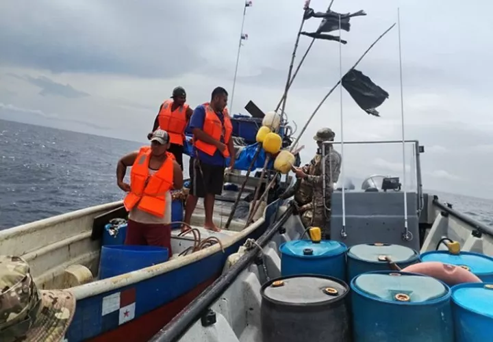 Los pescadores extendieron sus días de faena por baja pesca.  /  Foto: Senan