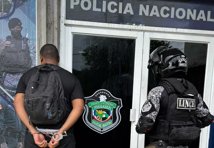 El hombre mantenía dos oficios de captura vigentes por delitos de tentativa de homicidio.   /  Foto: PN