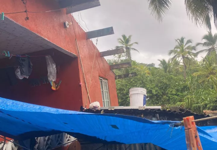 Desprendimiento de techo.