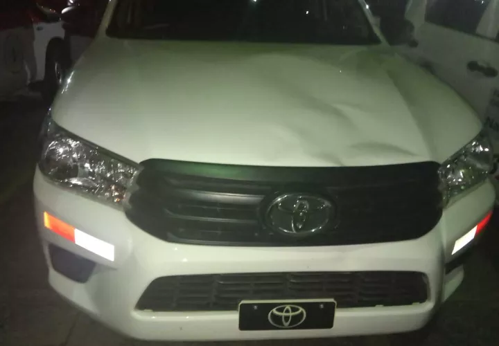 Vehículo que embistió al ciudadano.