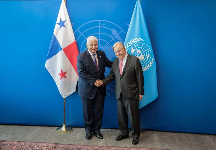 Mulino junto a António Guterres.