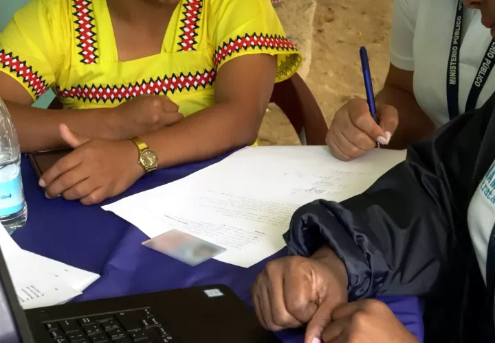 La joven brindó declaración a los fiscales.