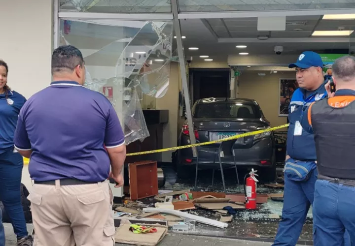 La conductora del vehículo estaba intentando estacionarse.  /  Foto: Eric Montenegro