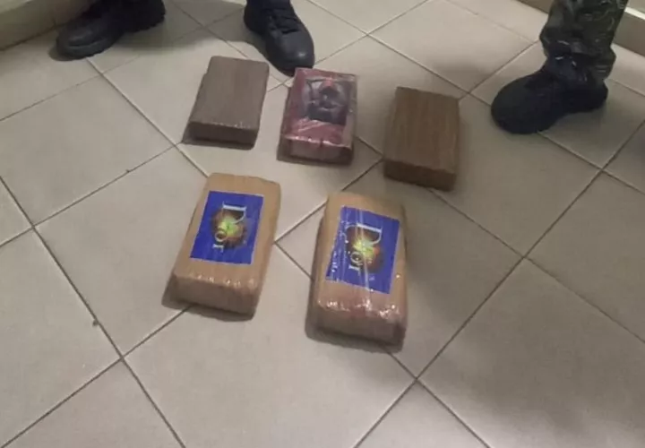 Los paquetes de droga.