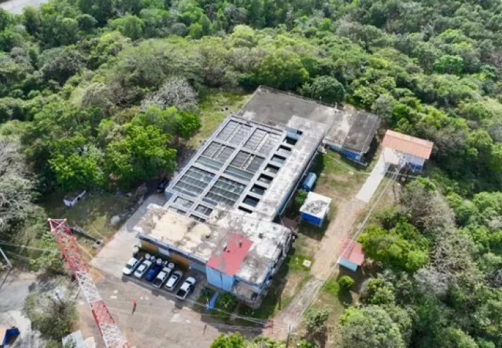 Planta potabilizadora Roberto Reyna.