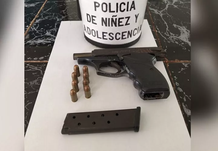 Las autoridades judiciales buscarán determinar las motivaciones que llevaron al estudiante a portar el arma.  /  Foto: Diómedes Sánchez