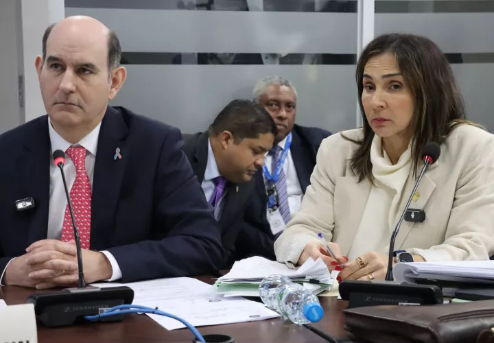 El ministro de Economía, Felipe Chapman destacó que este Presupuesto representa un plan responsable y equilibrado que mantiene la disciplina fiscal