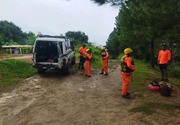 El joven fue arrastrado por la corriente en el Charco La Tortuga, de Antón.  /  Foto: Sinaproc