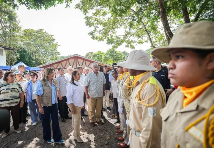 Contacto con estudiantes.