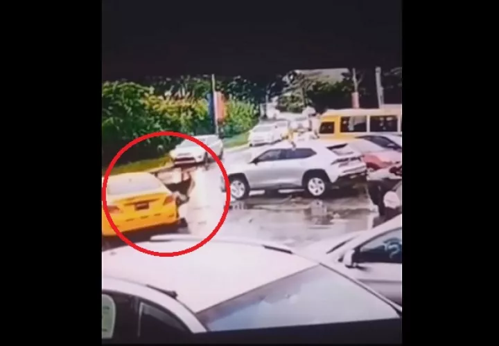 El sicario murió antes de lograr escapar junto con sus compinches.  /  Captura de Video: RS