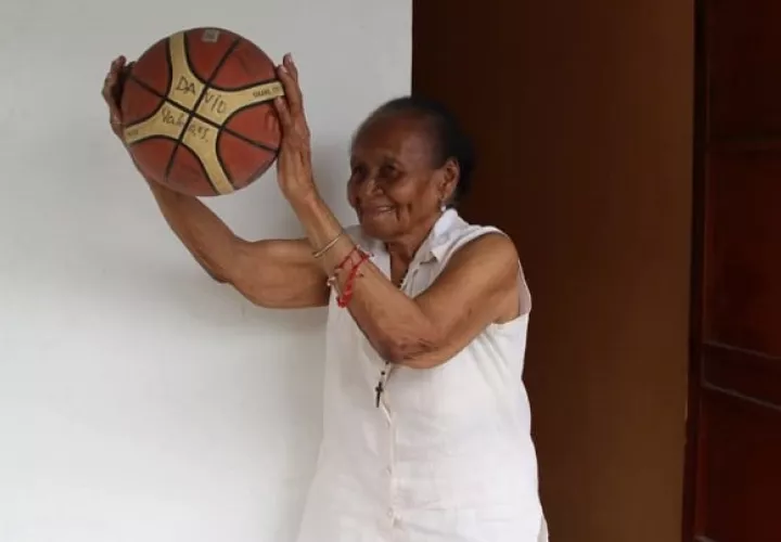 Delmira Pierce (q.e.p.d.), una leyenda del baloncesto femenino panameño. Foto: Marcial de Gracia/ Cortesía
