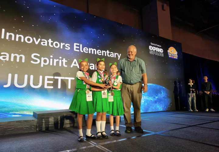 El equipo Asimov Juliet. Foto: Cortesía