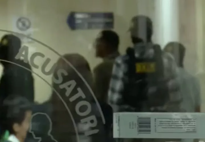 Entre los detenidos se encuentra César Caicedo, padre de Dayra Caicedo, secuestrada hace meses atrás. 