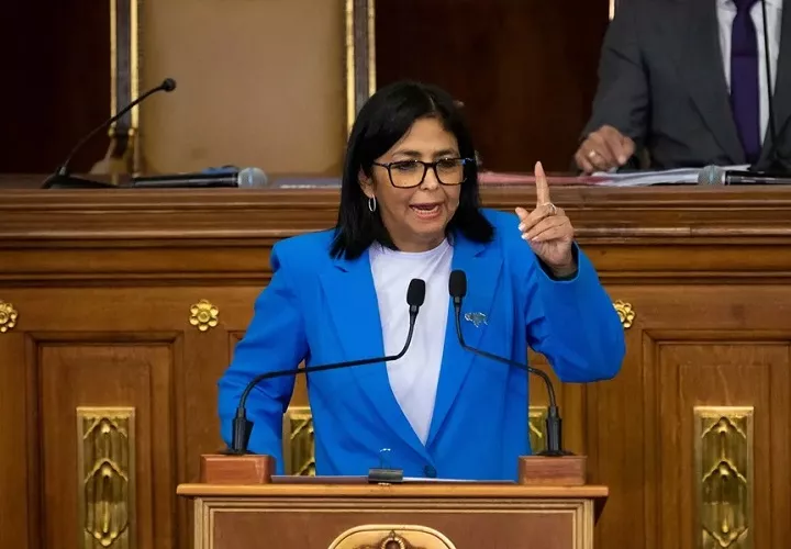 El líder de la oposición en España afirmó que la continuidad de Delcy Rodríguez "no sería más que una operación de continuidad del régimen". Foto: EFE