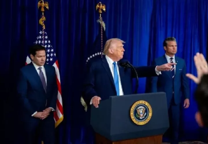 Donald Trump señaló que la presidenta encargada de Venezuela, Delcy Rodríguez, está cooperando con las autoridades estadounidenses. Foto: EFE