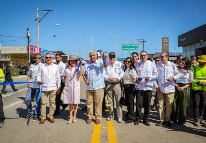 “Vieron que sí se pudo… Cuando el dinero va para donde tiene que ir, las obras se entregan”, soltó Mulino.