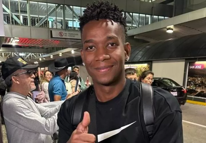 El delantero panameño Tomás Rodríguez a su llegada a Costa Rica. Foto: Teletica