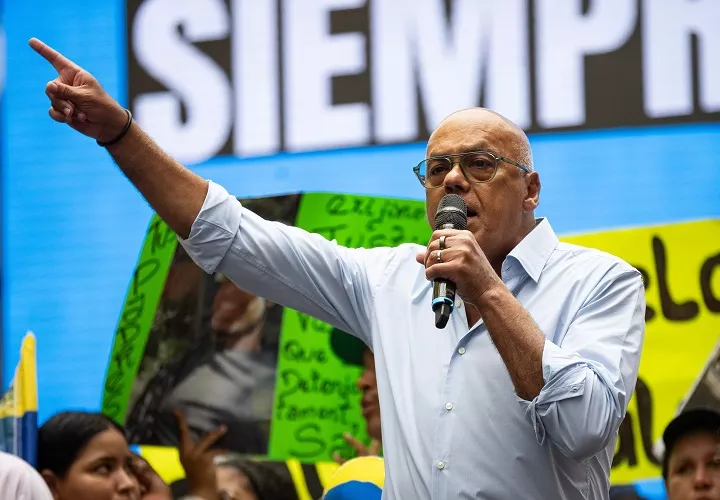 El presidente de la Asamblea Nacional, Jorge Rodríguez asegura que desde diciembre han liberado presos políticos.