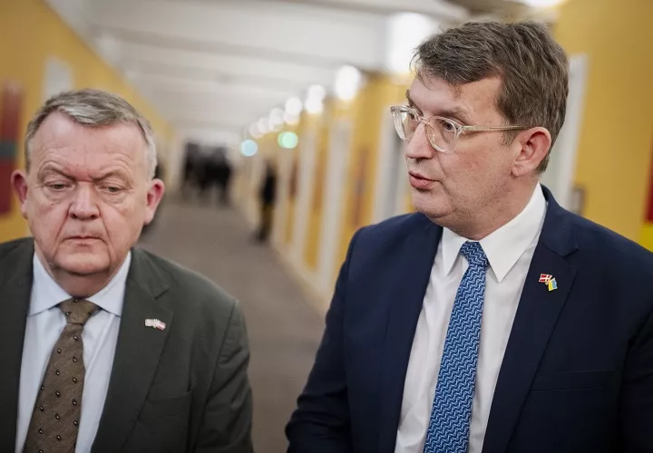 El ministro de Defensa danés, Troels Lund Poulsen (derecha), junto a su colega de Exteriores. Foto. EFE