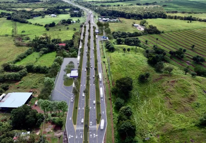 La obra cubre 192 kilómetros, desde Loma de Campana hasta Santiago, uno de los tramos más transitados del país.