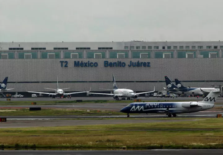 Terminal 2 del Aeropuerto Internacional ,en Ciudad de México. Foto: EFE