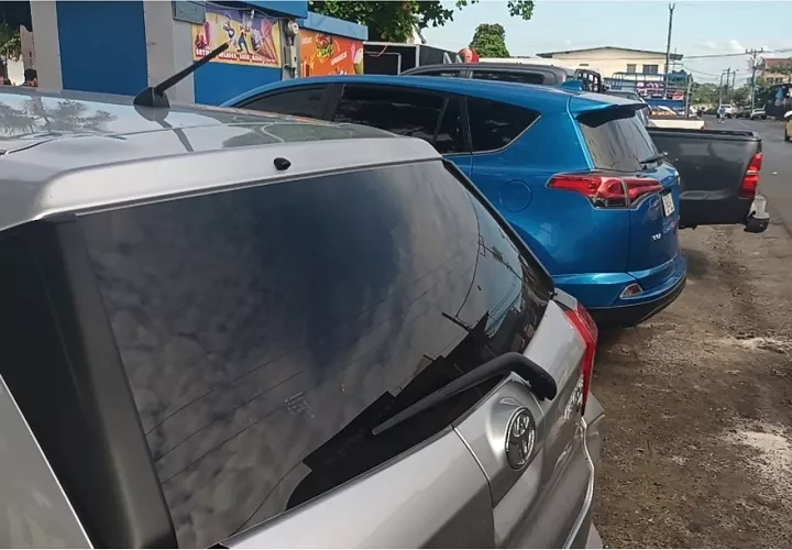 La situación impacta no solo a quienes residen en la ciudad, sino también a visitantes que acuden por motivos laborales, comerciales o de servicio. Foto. Melquiades Vásquez