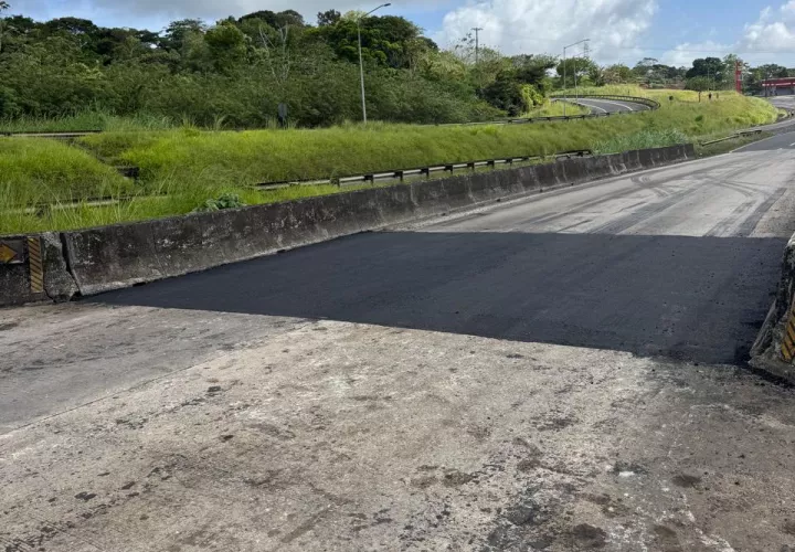 Elvin Ábrego, director regional del MOP en Colón, señaló que el puente seguirá bajo evaluación.