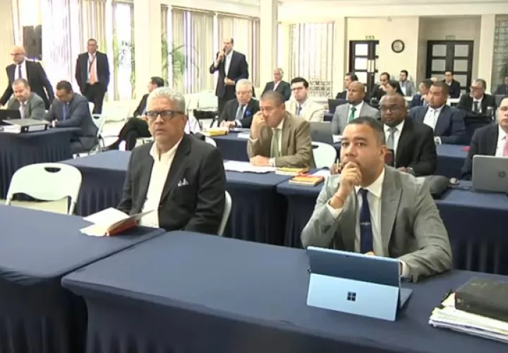 Tras la presentación de la Fiscalía, se completa la fase en la que ambas partes cruzaron objeciones y el tribunal entrará a decidir qué se queda y qué se cae.