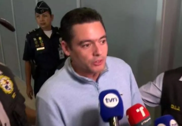 El exvicepresinde Jose Gabriel Carrizo espera su audiencia de garantias, que será mañana después del mediodía. 