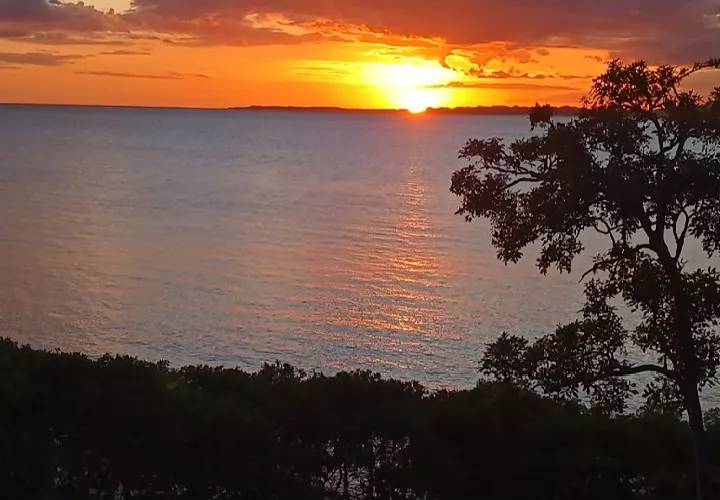 En Mariato existen múltiples atractivos naturales con alto potencial, como playas, ríos, puertos, senderos y costas de gran belleza, que no han podido ser aprovechados turísticamente por la carencia de caminos y carreteras de acceso adecuados. Foto. Melquíades Vásquez