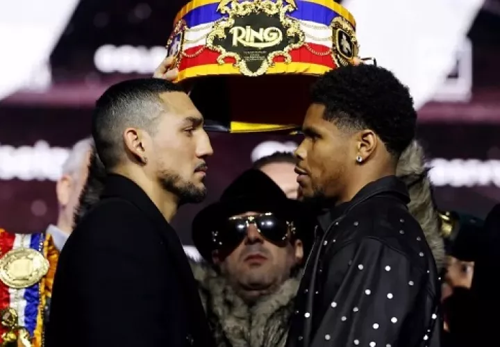 Teófimo López (izq.) y Shakur Stevenson.