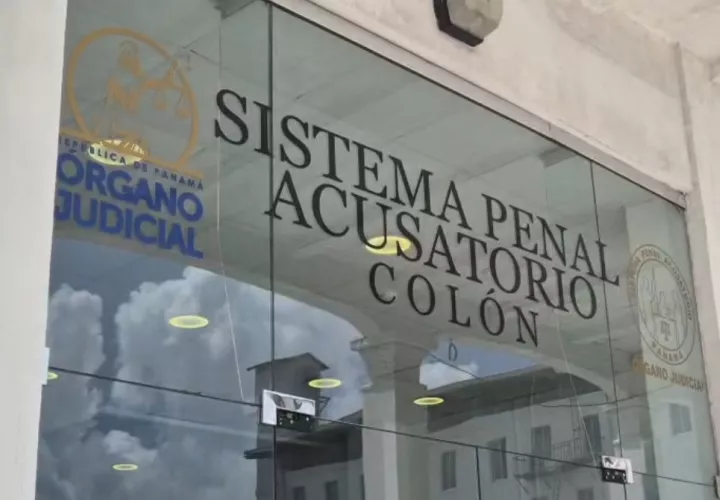 Entrada del Sistema Penal Acusatorio de Colón.