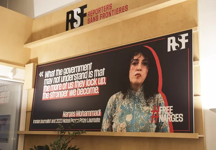 La activista y premio Nobel de La Paz, Narges Mohammadi , ha sido arrestada en trece ocasiones, condenada en nueve y fue encarcelada por última vez en 2021.