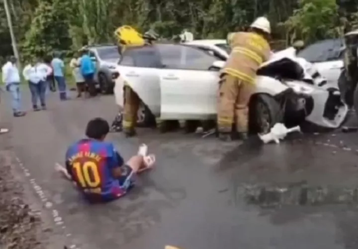 UNidades del Cuerpo de Bomberos atendieron la emergencia. /  Captura de video: RS