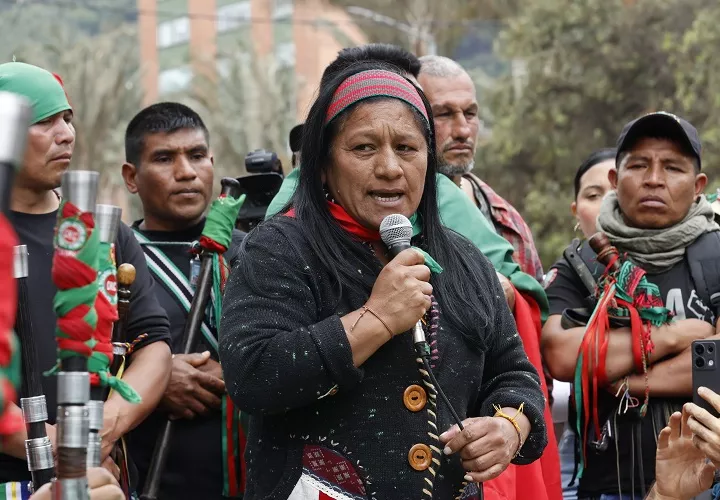 El vehículo en el que se movilizaba Quilcué, que hace parte de la coalición oficialista Pacto Histórico, fue interceptado por desconocidos en el páramo de Totoró, en el Cauca, zona donde son particularmente fuertes las disidencias de las FARC, según denunció el presidente Gustavo Petro. Foto. EFE