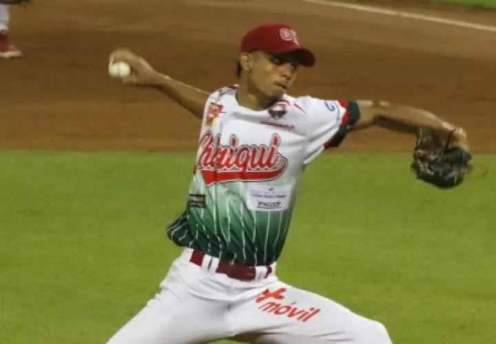 El lanzador chiricano Jonathan Guerra dominó a la ofensiva de Coclé en el cuarto juego de la Serie Semifinal. 