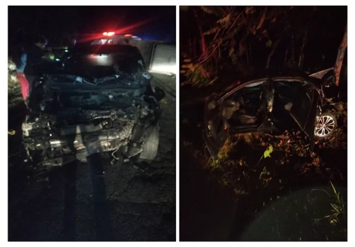 Para liberar a la persona que quedó atrapada dentro de uno de los vehículos fue necesario utilizar maniobras especiales.  /  Fotocomposición: Bomberos