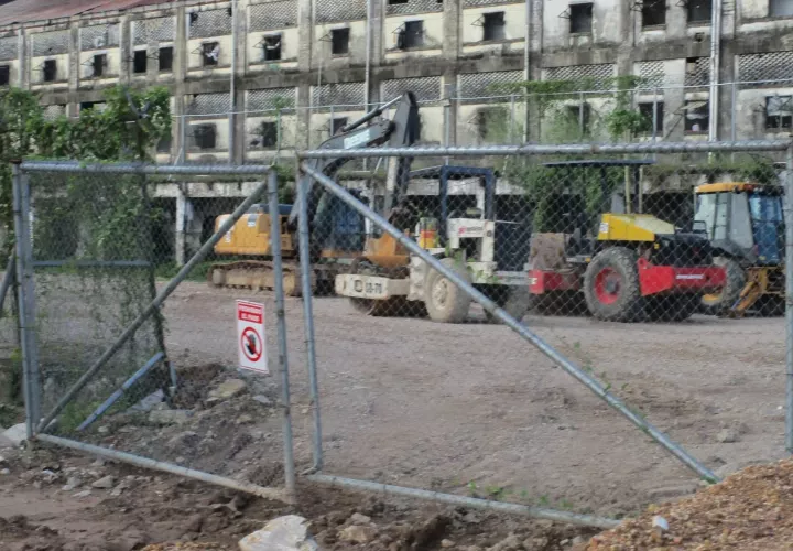 Tras el robo, el conductor ayudó a escapar al hombre que cometió el delito.